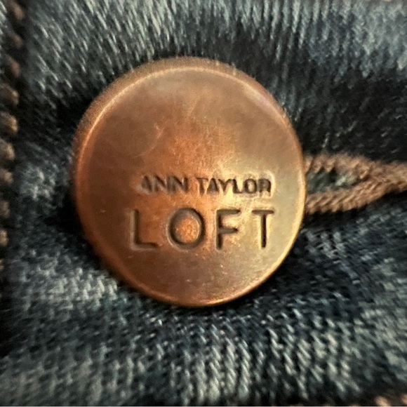 Ann Taylor Loft Straight Leg Jeans Size 29 Women’s - Picture 2 of 6